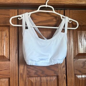Kiava medium white sports bra